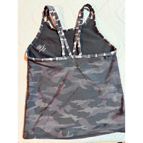 Athletic girl tank top size 8/10. Excellent like new condition. - Picture 2 of 3